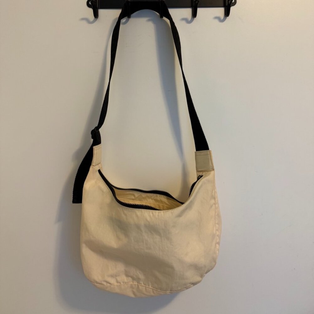 BAGGU White Shoulder/Crossbody Bag
